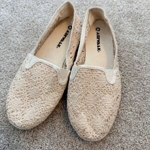 Airwalk Slip On Shoes Women Size 9 Beige Crochet Textile Alpargata Flats